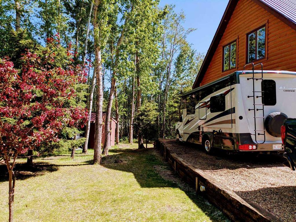 Picture for 105, 433042 Range Road 221  