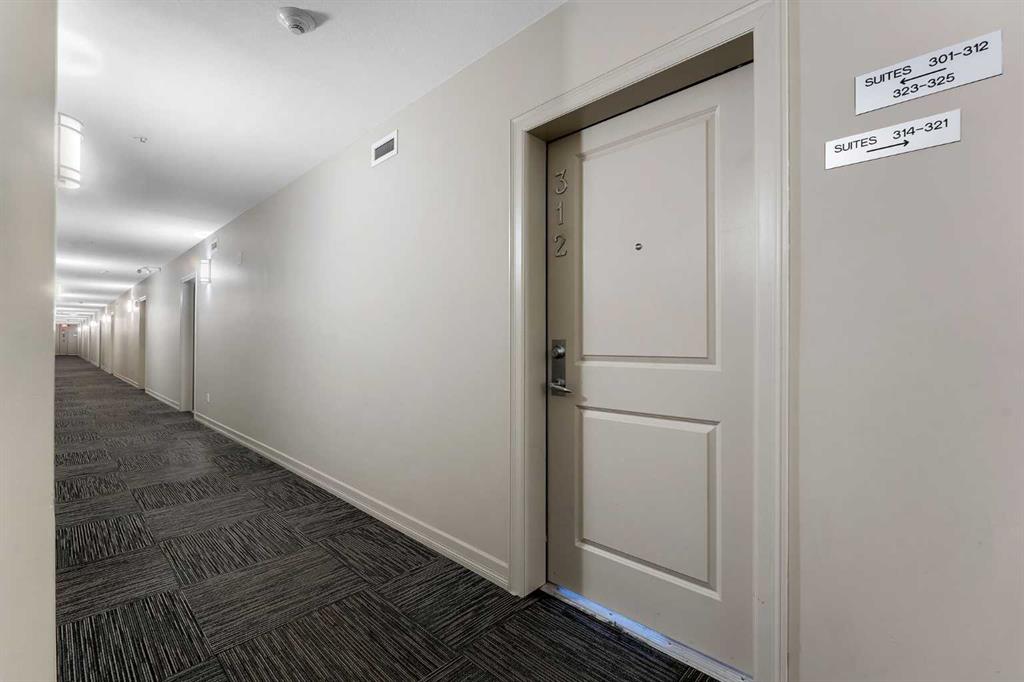 Picture for 312, 117 Copperpond Common SE