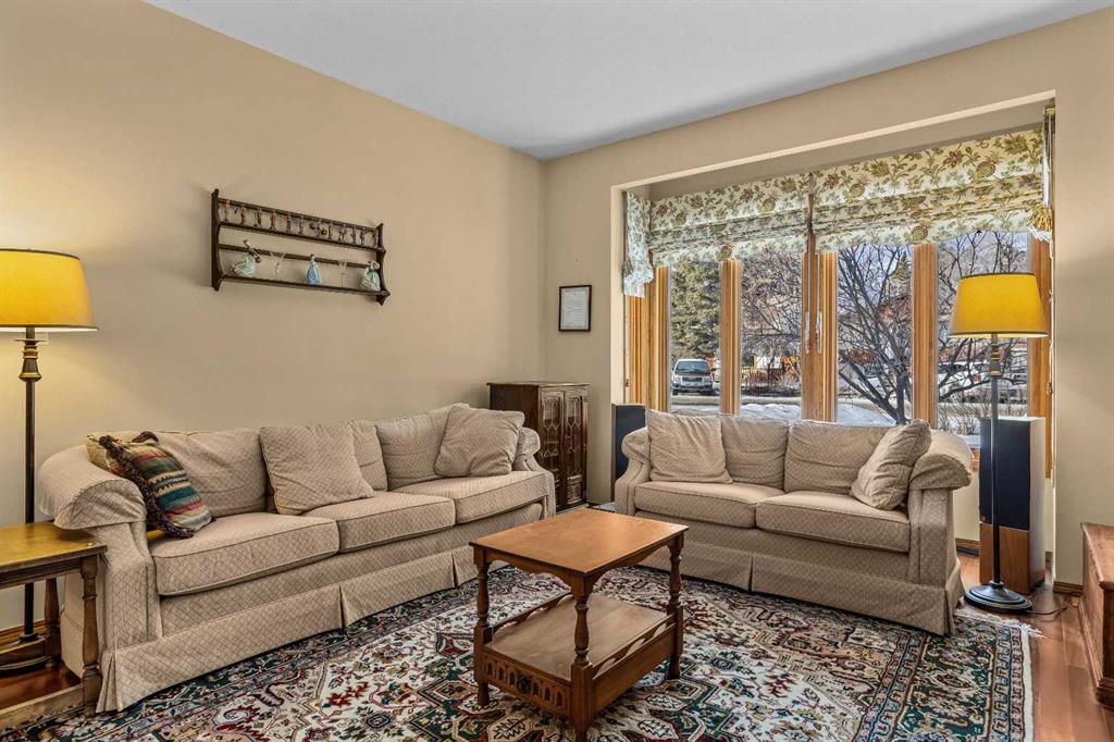 Picture for 933 15th Street 