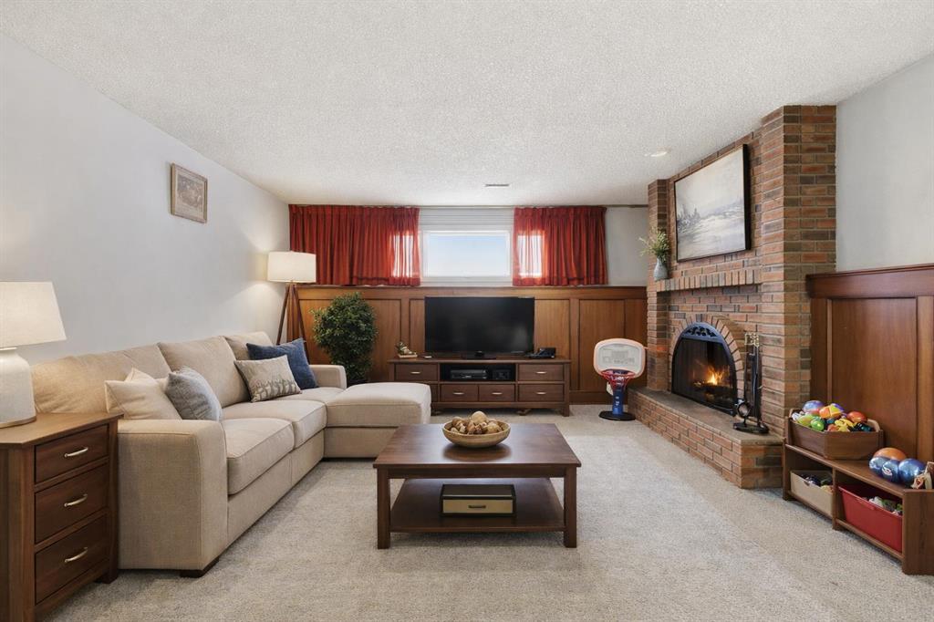 Picture for 311 Parkglen Crescent SE