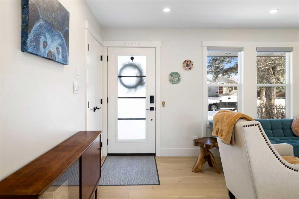 Picture for 523 Athlone Road SE