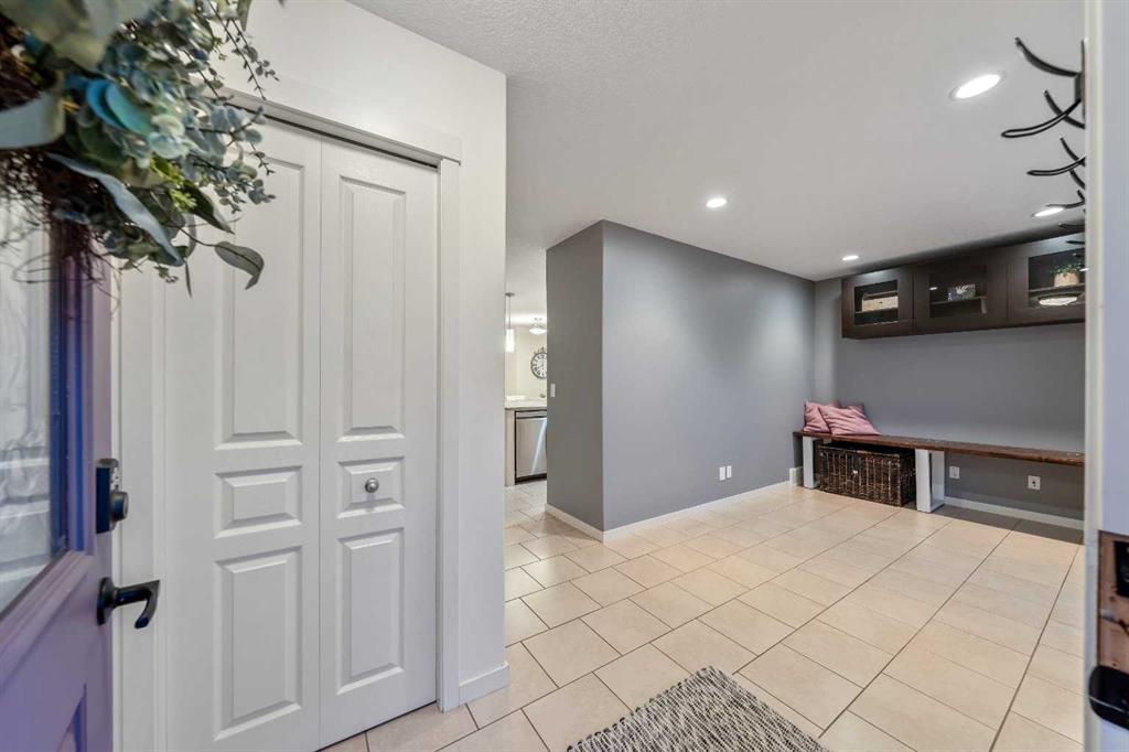 Picture for 135 Autumn Green SE