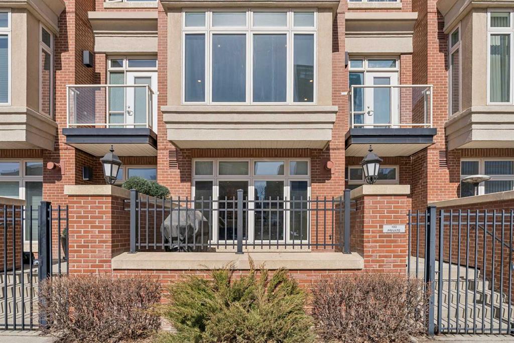 Picture for 103, 660 Eau Claire Avenue SW