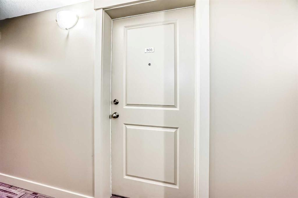 Picture for 1305, 403 Mackenzie Way SW