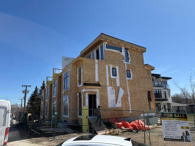 Picture for 1917 25 Avenue SW