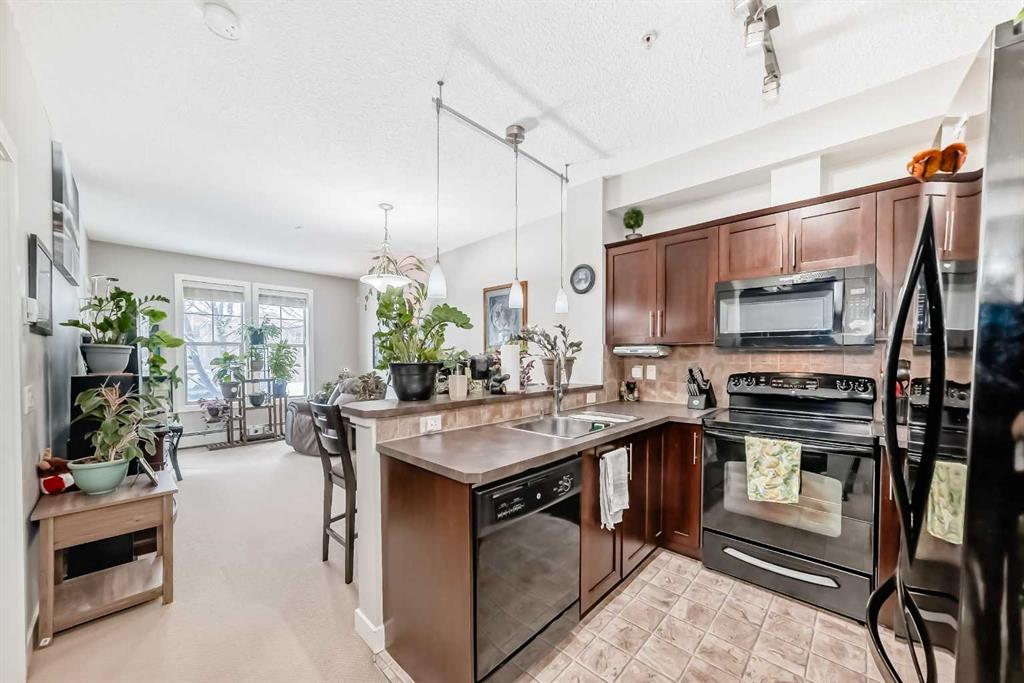 Picture for 113, 201 Sunset Drive 