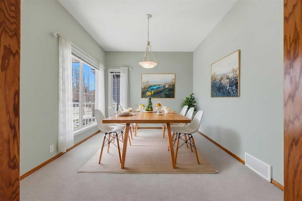 Picture for 37 Rocky Ridge Gardens NW