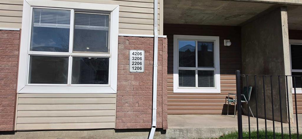 Picture for 1206, 73 Erin Woods Court SE