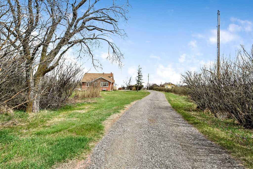 Picture for 594238 104 Street E