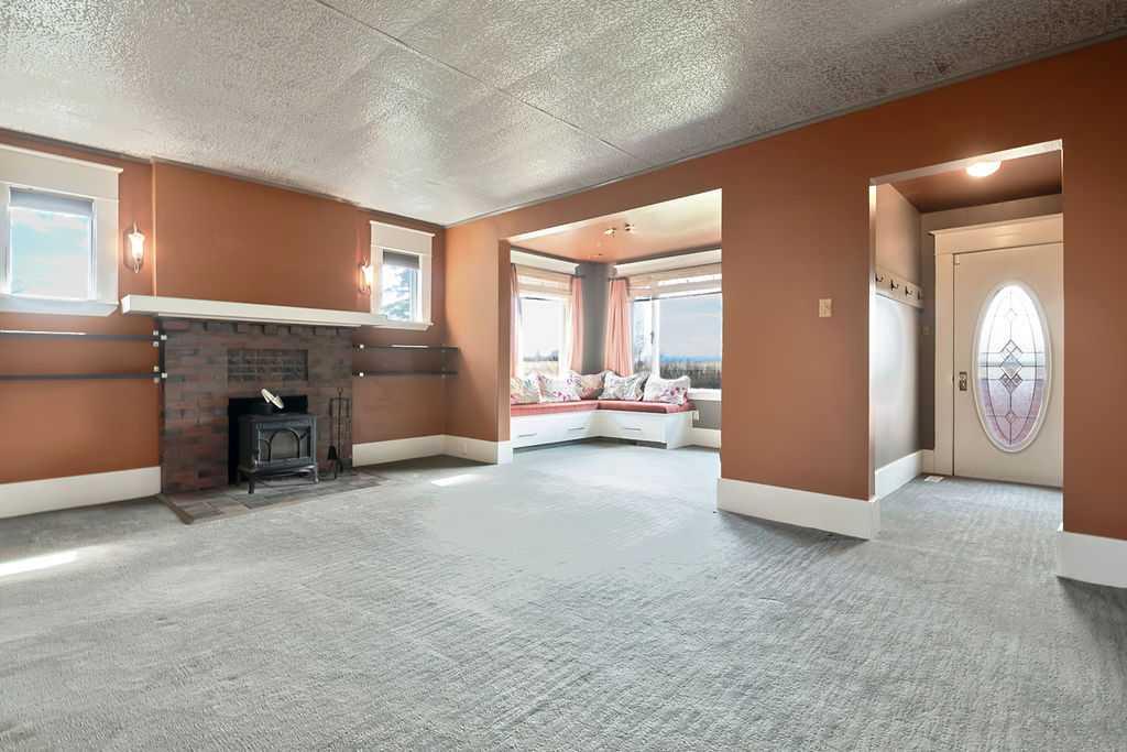 Picture for 594238 104 Street E