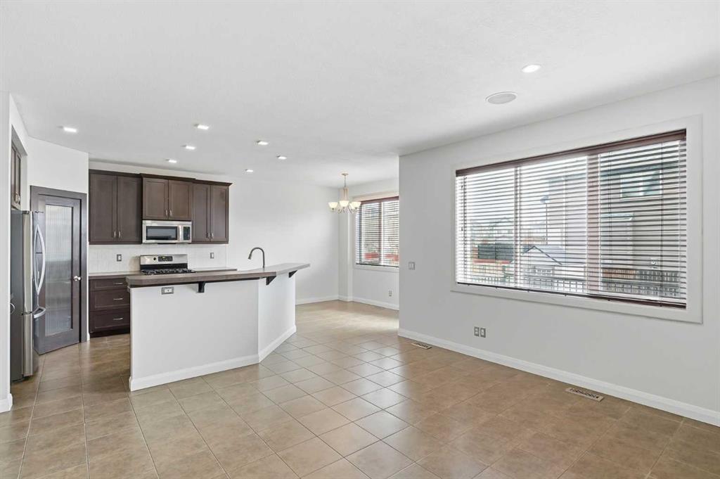 Picture for 121 Copperstone Close SE
