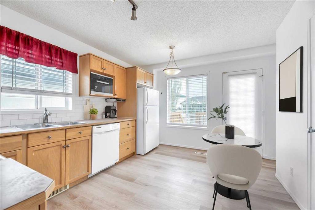 Picture for 956 Silver Creek Drive NW