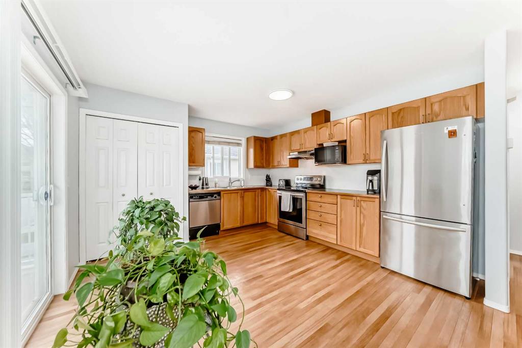 Picture for 6621 Pinecliff Grove NE