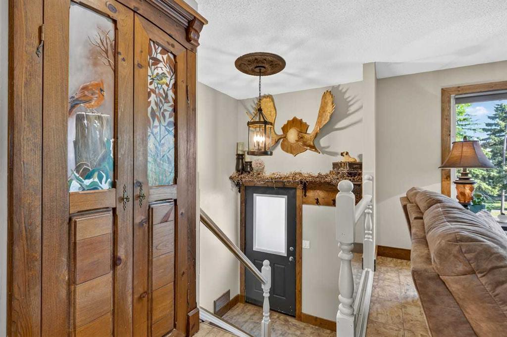 Picture for 216 Castleridge Drive NE