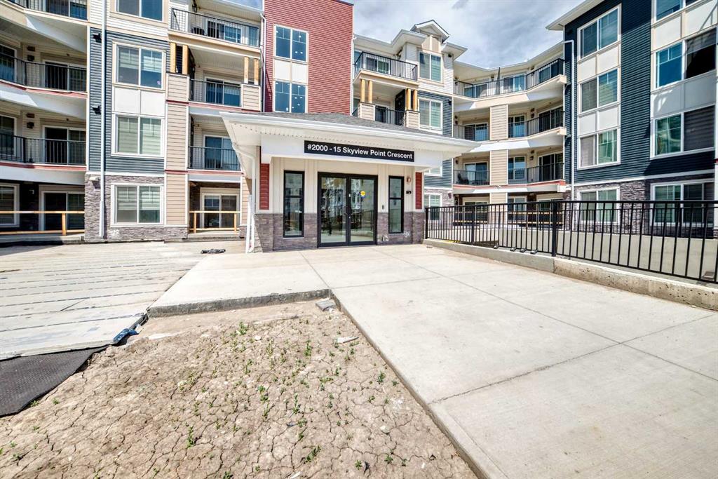 Picture for 2406, 15 Skyview Point Crescent 