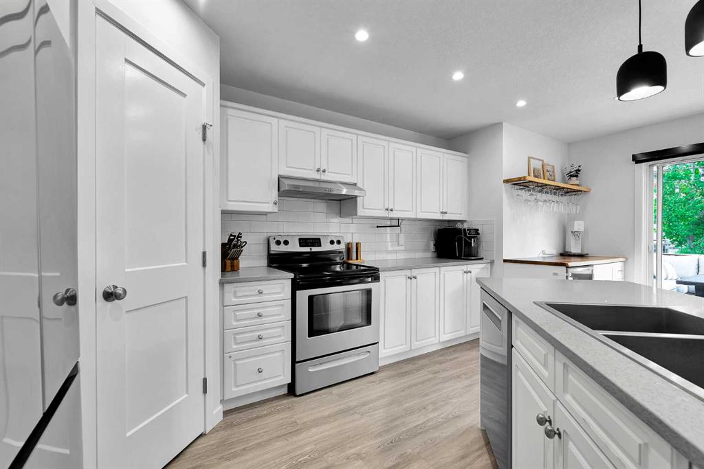 Picture for 272 Douglas Glen Boulevard SE