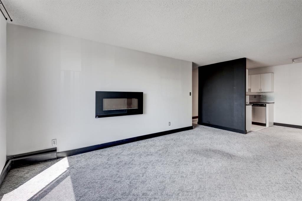 Picture for 21B, 80 Galbraith Drive SW