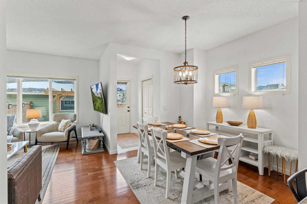 Picture for 333 Mahogany Boulevard SE