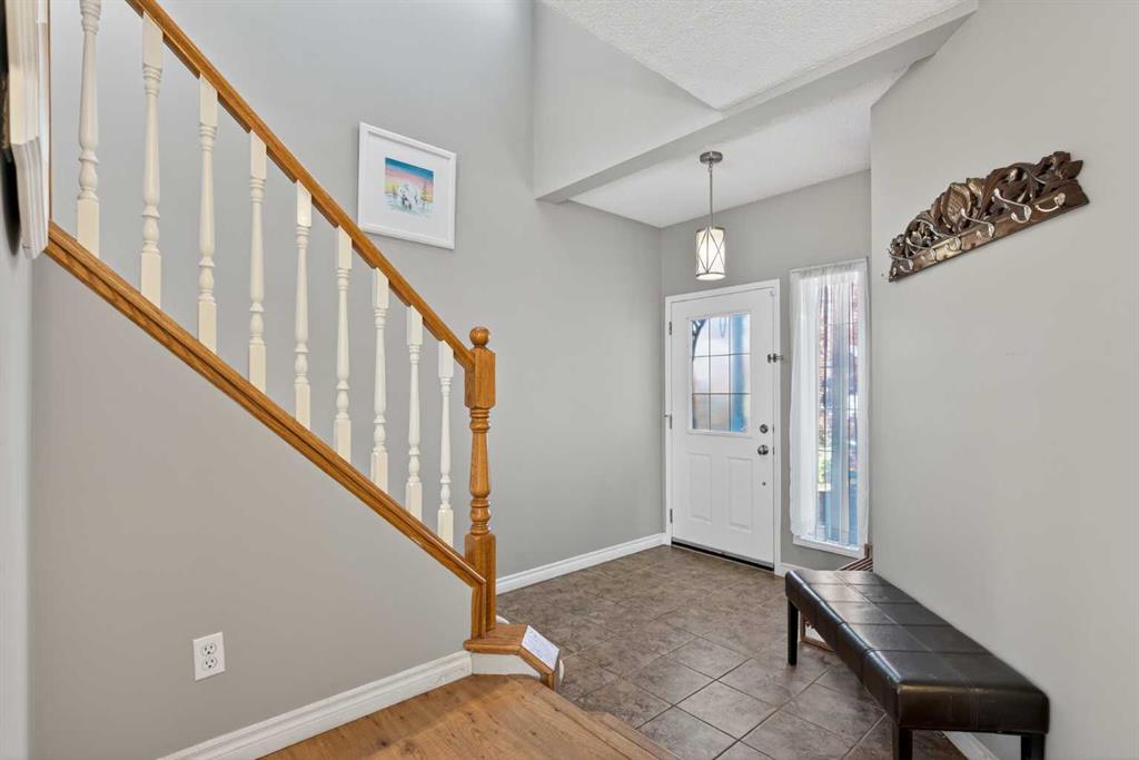 Picture for 162 Mt Apex Crescent SE