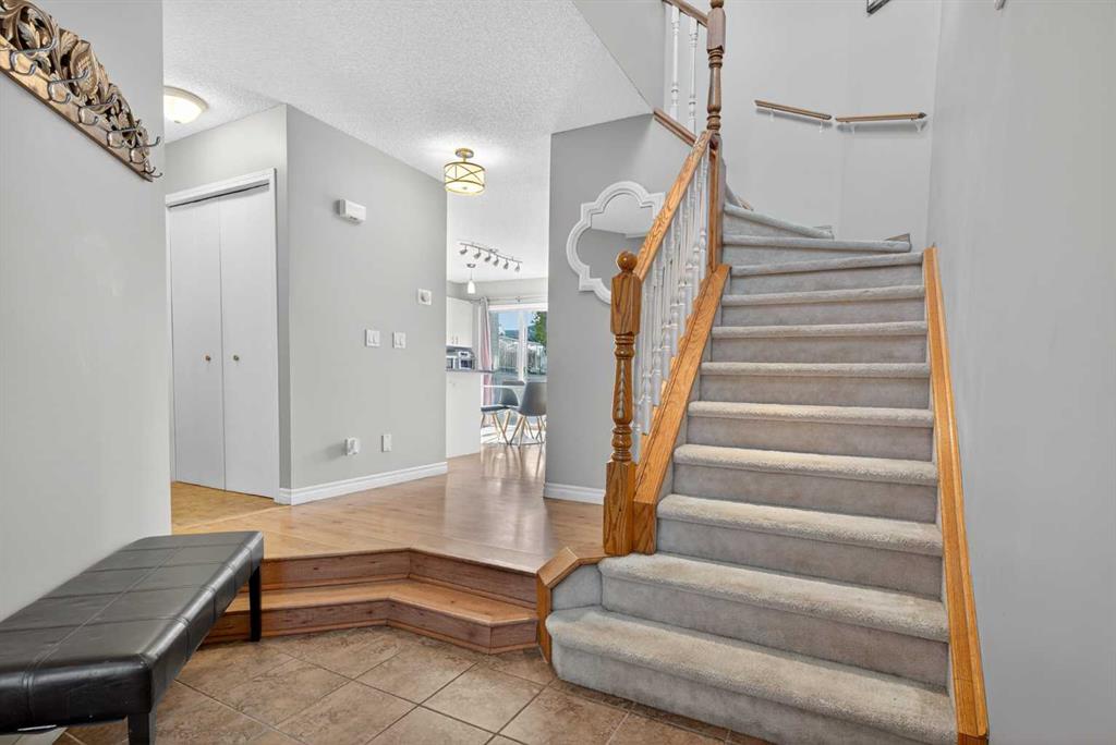 Picture for 162 Mt Apex Crescent SE