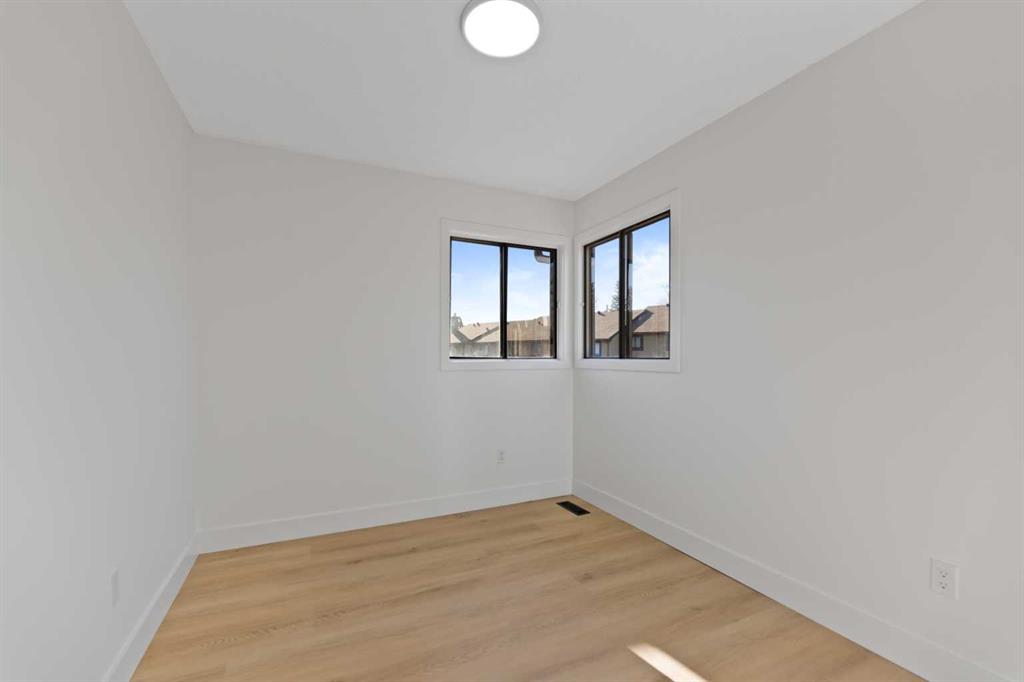 Picture for 26 Glamis Gardens SW https://www.cirrealty.ca/reb/creb/11/A2266311_28.jpg