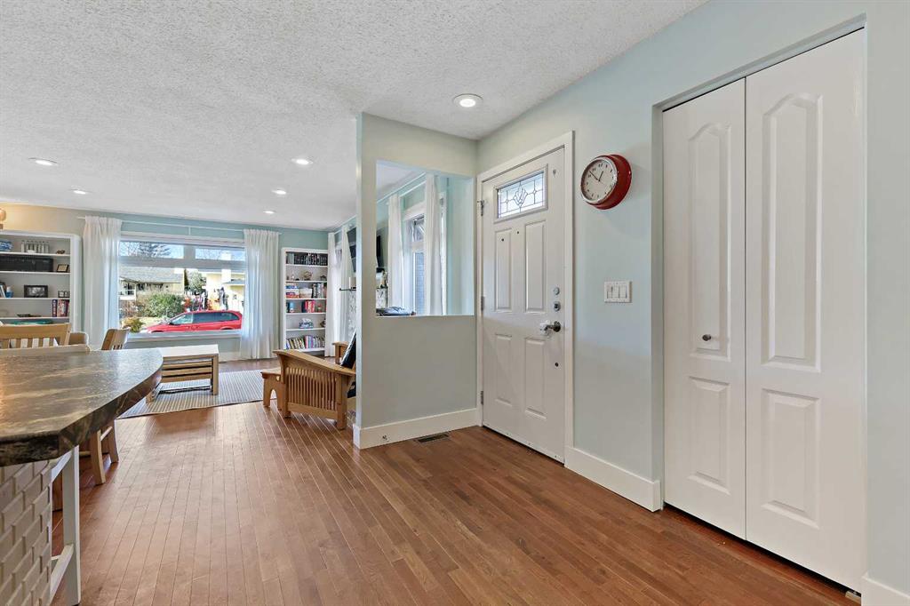 Picture for 52 Sunhurst Road SE