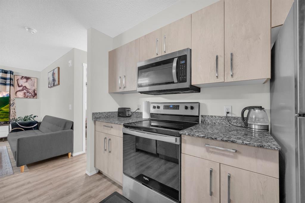 Picture for 3502, 4641 128 Avenue NE https://www.cirrealty.ca/reb/creb/11/A2266911_11.jpg