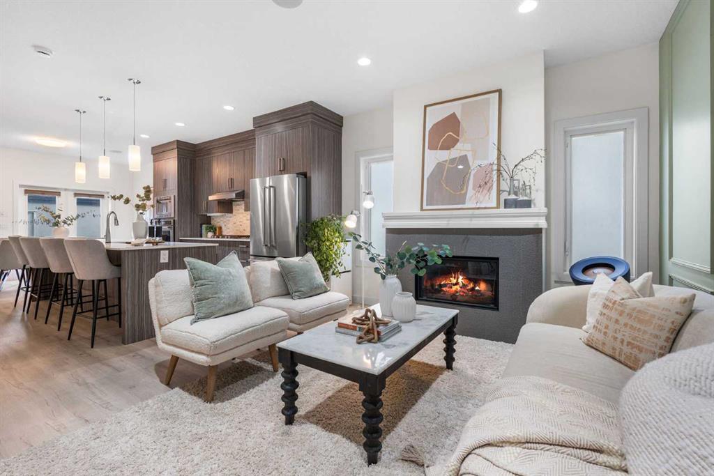 Picture for 1, 308 11 Avenue NE