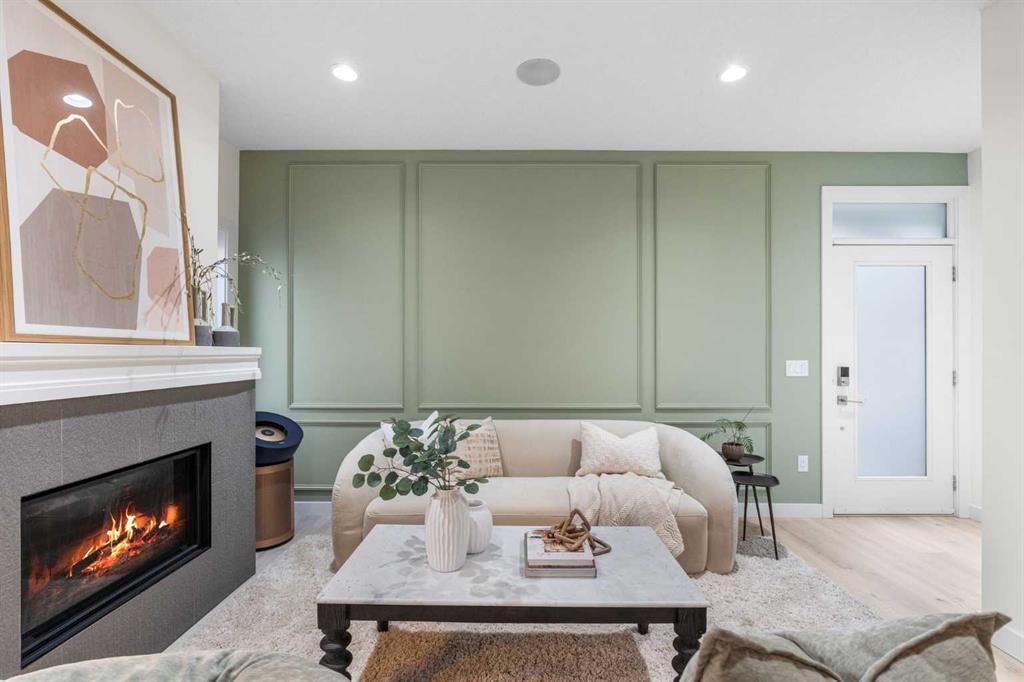 Picture for 1, 308 11 Avenue NE