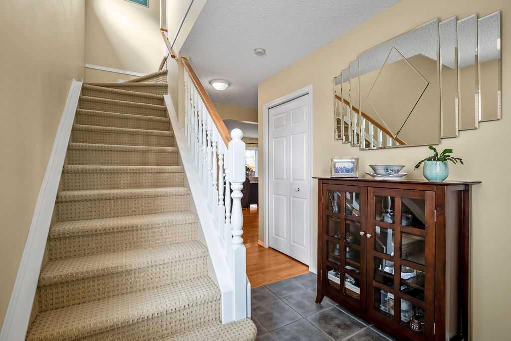 Picture for 85 Bridleridge Road SW