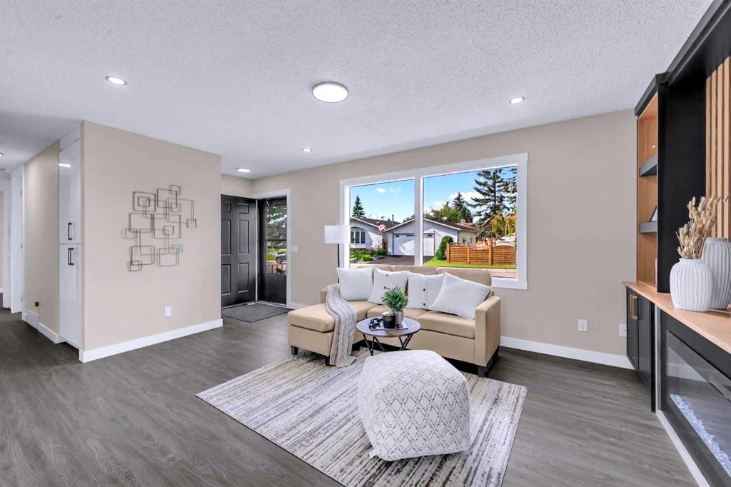 Picture for 951 Maitland Way NE