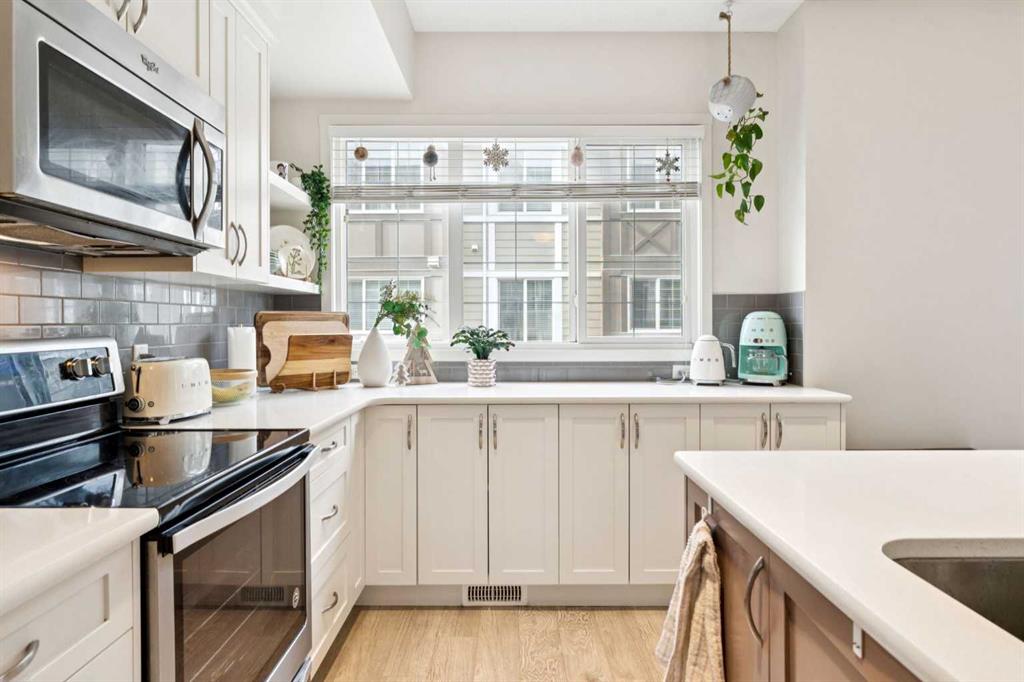 Picture for 305 Nolanlake Villas NW