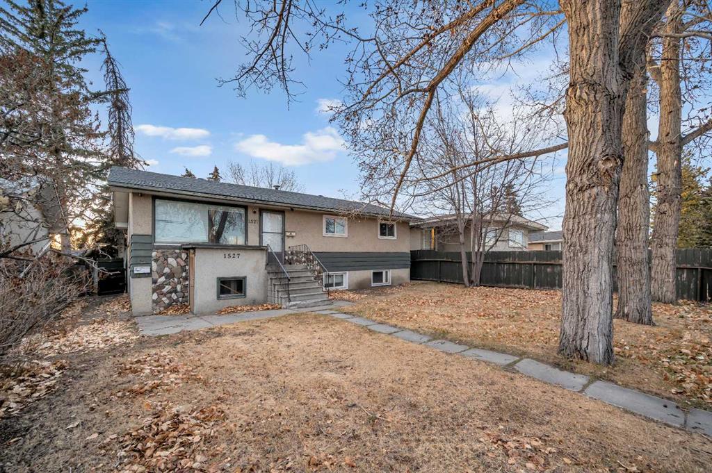 Picture for 1527 52 Street SE