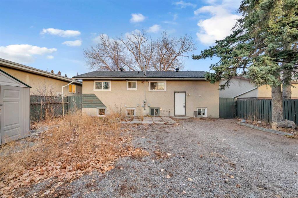 Picture for 1527 52 Street SE