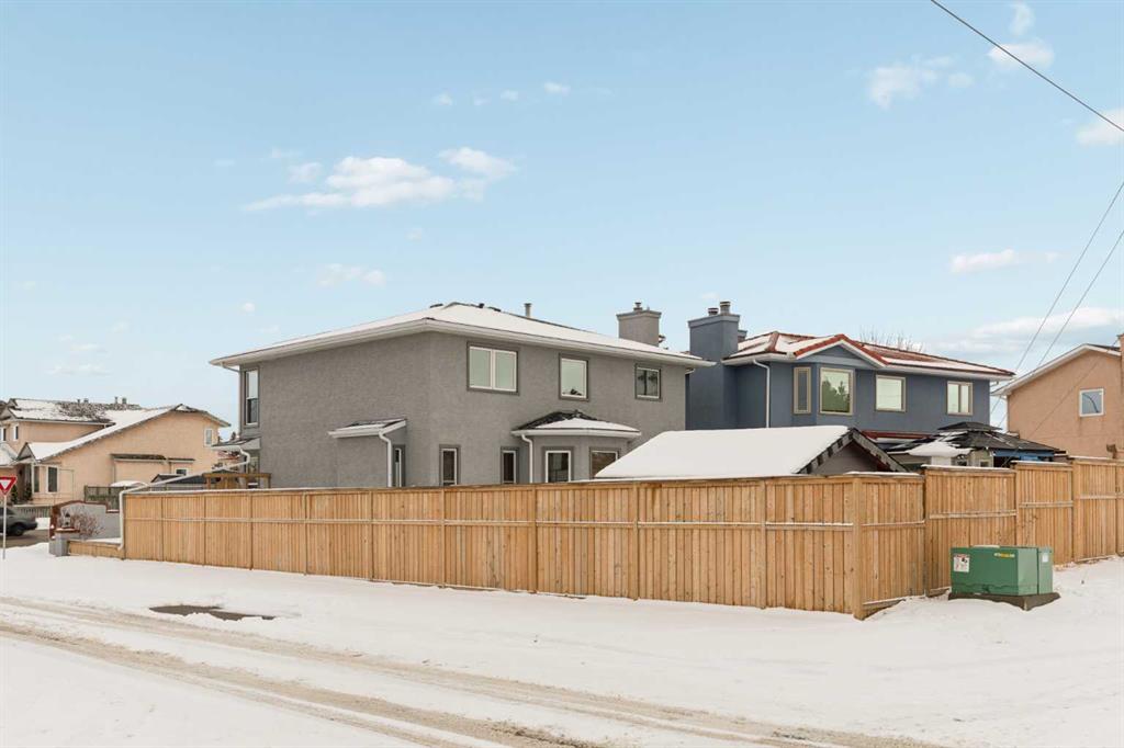 Picture for 2498 Catalina Boulevard NE