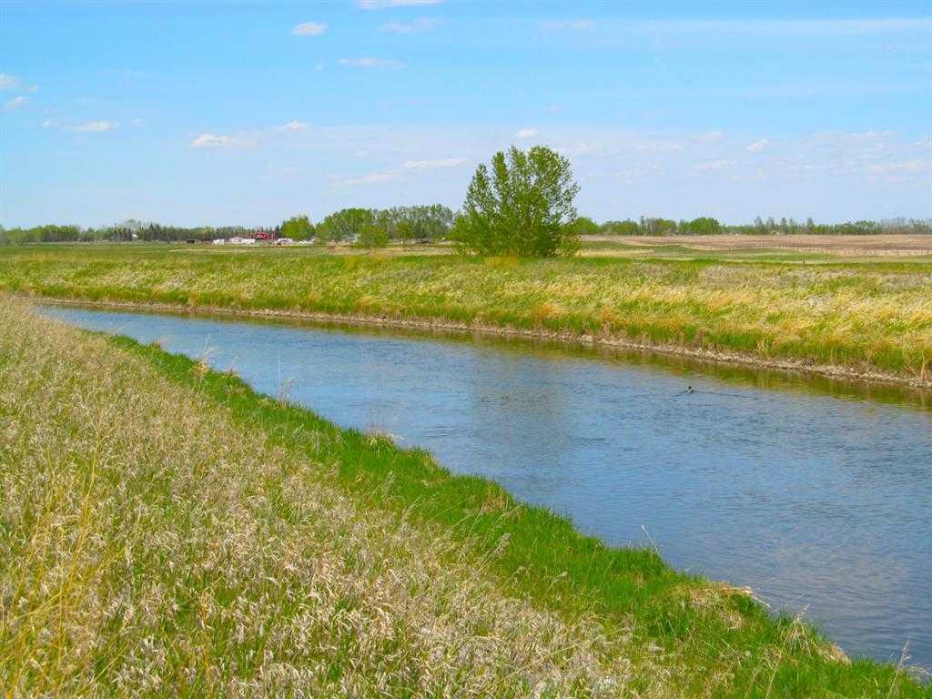 Picture for 275182 Glenmore Trail 