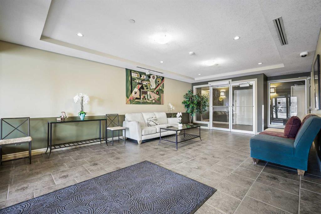 Picture for 432, 3111 34 Avenue NW