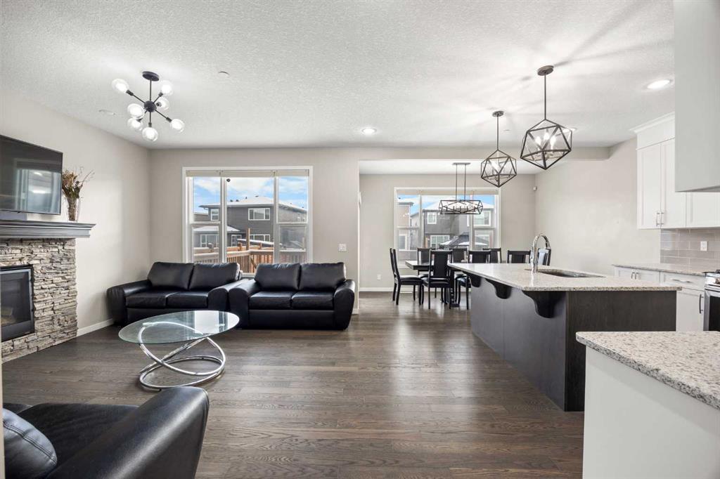 Picture for 134 Howse Rise NE