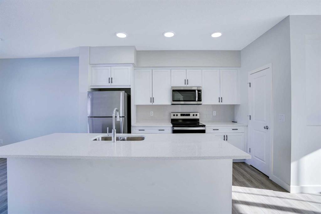 Picture for 239 Savoy Landing SE