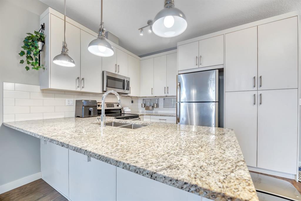 Picture for 3306, 522 Cranford Drive SE