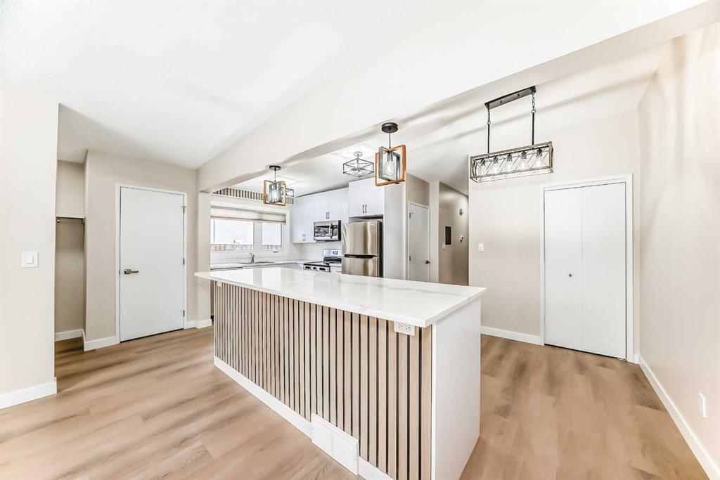 Picture for 7406-7408 Hunterfield Road NW