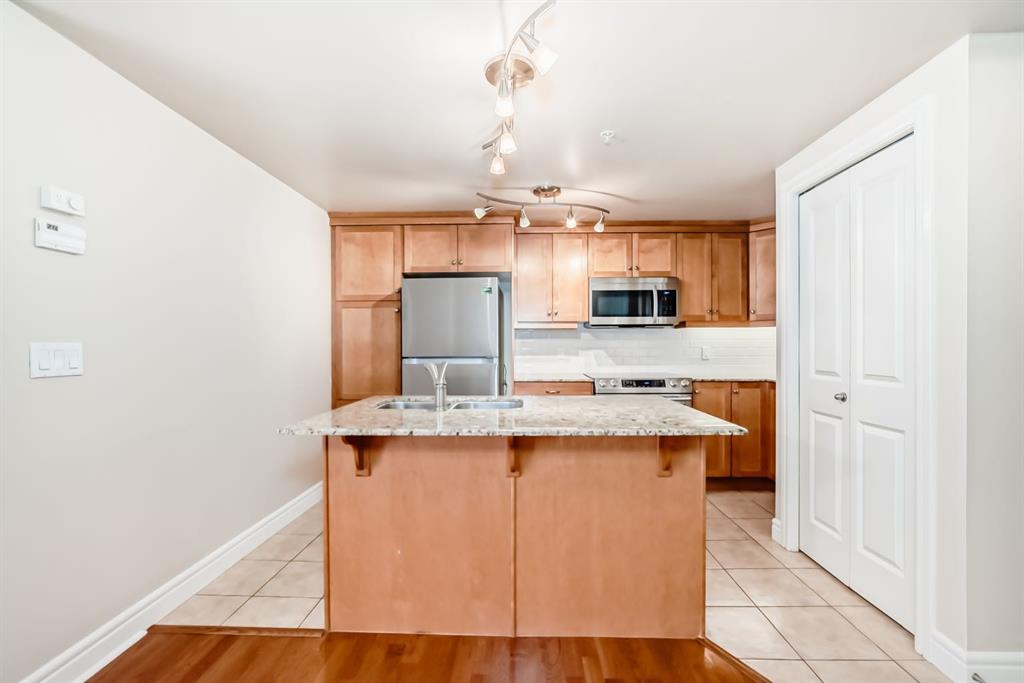 Picture for 701, 920 5 Avenue SW