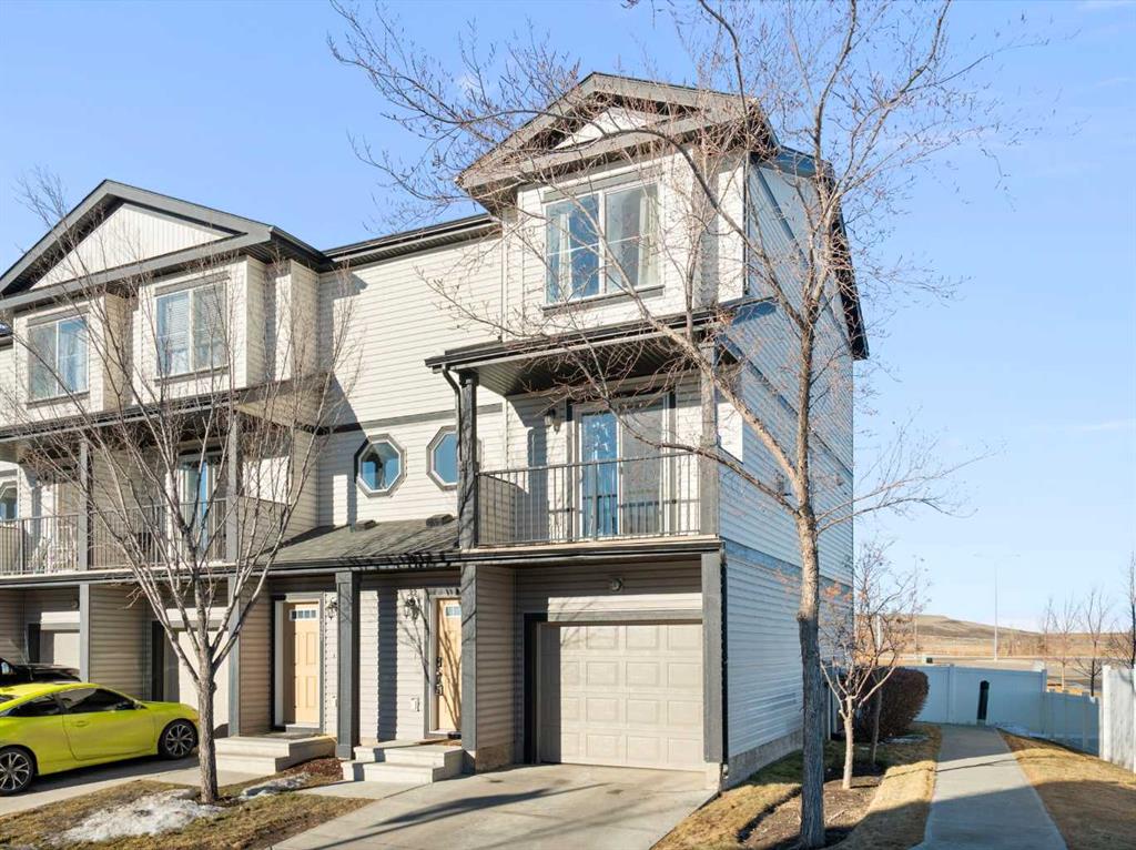 Picture for 325 Copperpond Landing SE