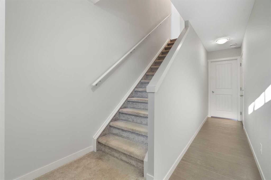 Picture for 325 Copperpond Landing SE