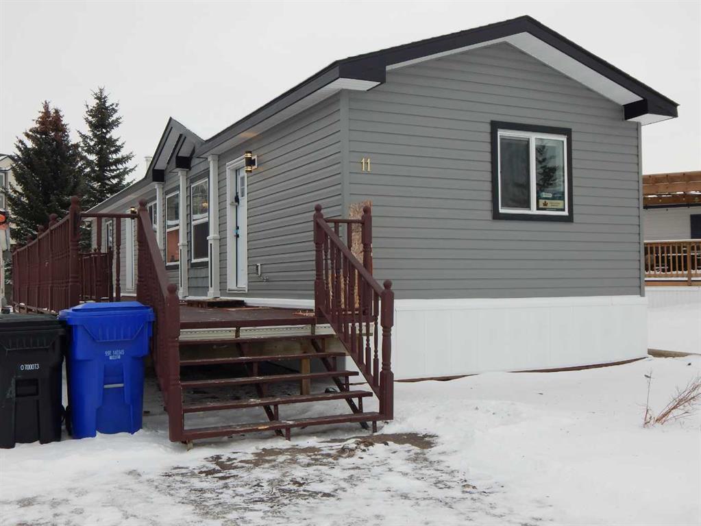 Picture for #11, 5210 65 Avenue 