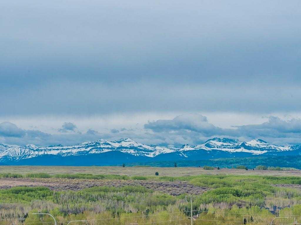 Picture for 187 Slopeview Drive SW