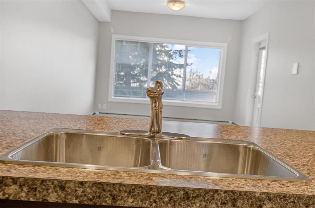 Picture for 2108, 4 Kingsland Close SE