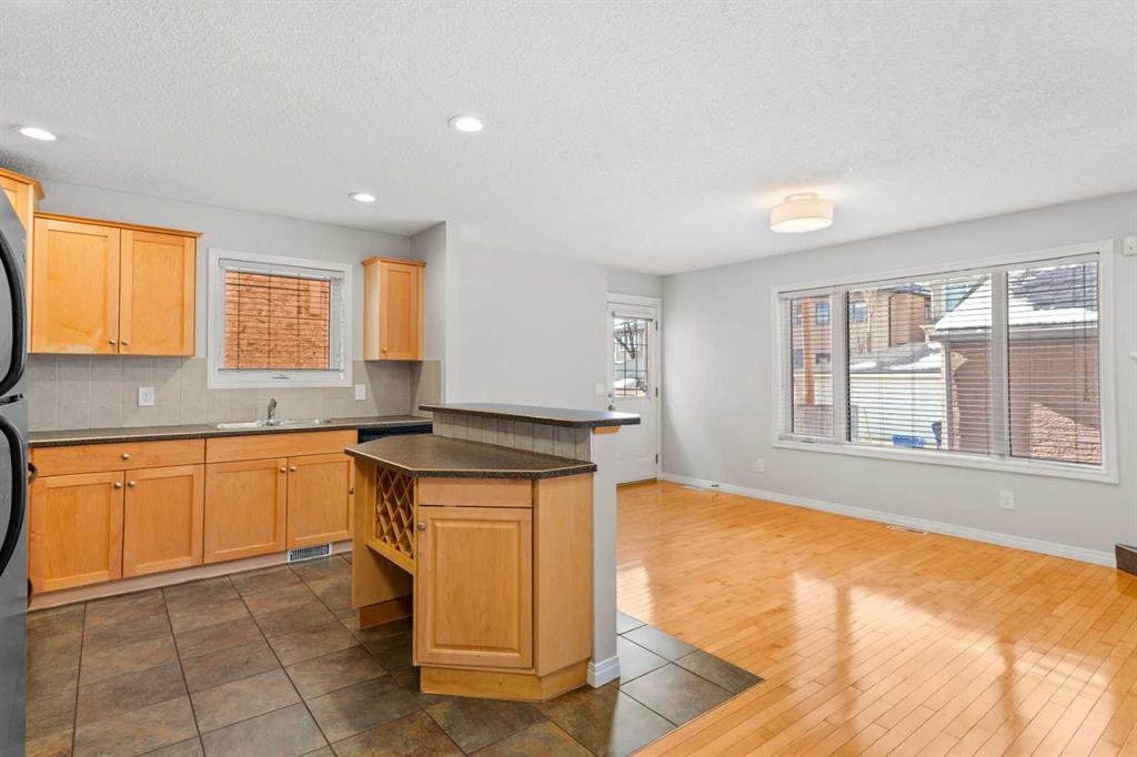 Picture for 2, 2023 24 Street SW