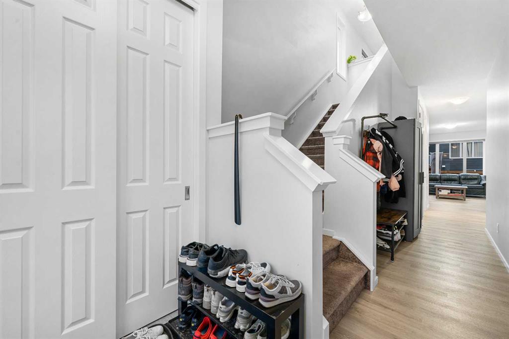 Picture for 281 Yorkville Road SW