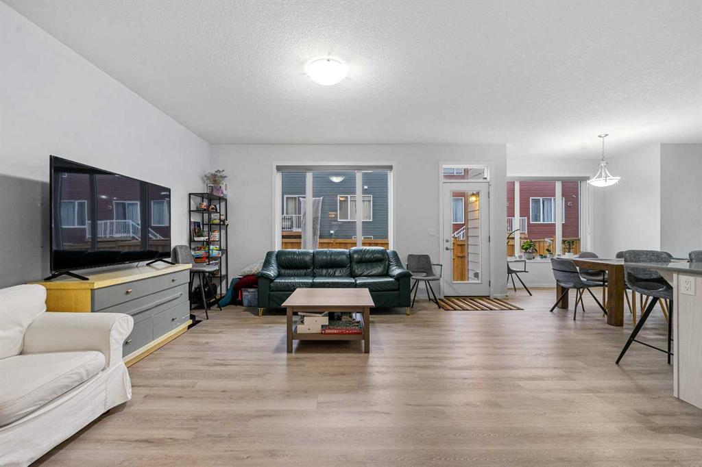 Picture for 281 Yorkville Road SW